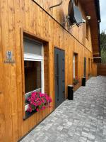 Apartamenty Szary Wilk - klimatyczne apartamenty typu studio dla 2 osób - BLISKO CENTRUM -BEZPŁATNY PARKING - Chambres d'hôtes Zakopane
