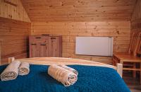 Górskie Chatki Krysi i Piotrka Błękitny - B&B Stronie Śląskie