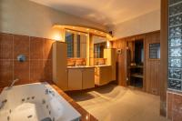 BEL AIR HOLIDAY - 3 Bedroom Apartment with Sauna and Phenomenal Sea View T72 - B&B Ostenda