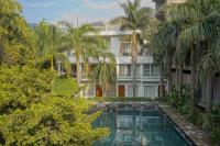 B&B Rishīkesh - The Narayana Sanctuary - Luxe Poolside Suites by SALVUS - Bed and Breakfast Rishīkesh