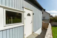 Charming 2BR Retreat in Vestmanna - B&B Vestmanna