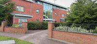 B&B Cambridge - Two Double Bedroom Apartment Parking available Cambourne Cambridge - Bed and Breakfast Cambridge