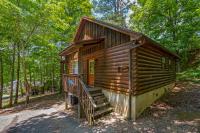 Fall Special! Dollywood at 2 min & Heated Indoor Pool - B&B