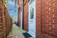 Modern 2 bedroom apartment in Mitcham, London - B&B