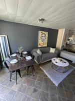 B&B Windhoek - 2 Bedroom Urban Bliss - Bed and Breakfast Windhoek