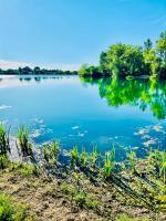 Maison avec accès au lac - B&B Izon