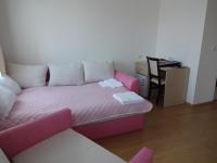 Deluxe Double Room (2 Adults + 1 Child)