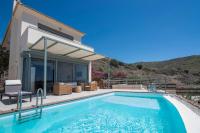Sunkissed Villa - B&B