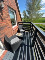 Rosenhaus Esens - Wohnung Backbord - B&B Esens