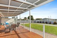 B&B Goolwa - Sa Holiday House 'dunes Views On Simpson' - Bed and Breakfast Goolwa