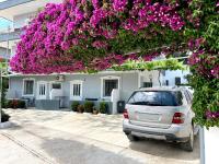 Tomi garden apartment - Bed and Breakfast Sarandë