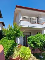 CasaGiò - Villetta su due piani - B&B Lido di Camaiore