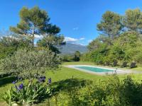 Mazet avec piscine, vue Ventoux - B&B Crillon-le-Brave