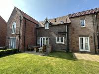 Nantucket Cottage - Part of the The Bay Filey Holiday Village with pool, gym and direct beach access, pub, restaurant, tennis and meadows walks - Chambres d'hôtes Filey