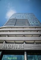 Hanza Tower 14th floor cityview, balcony, sauna, pool, jacuzzi - Chambres d’hôtes