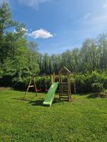 Holiday House VUKI - B&B Nedeščina