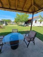 Μονοκατοικία Kathrin - Ferienwohnung Néa Kallikráteia