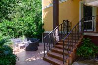 GREEN HILL Aparts with POOL & SCENIC VIEW - B&B