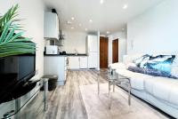 Seaview Boutique One-Bedroom APT - B&B
