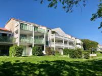Terrasse sur Green Port Bourgenay - B&B Talmont