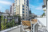 Modern 3BR Next to the Sea by HolyGuest - B&B Tel Aviv