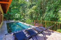 Restful Casa Quetzal Luxurious Rainforest Retreat - B&B