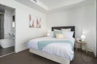 B&B Newcastle - Beachfront Beauty - Wifi Included - Bed and Breakfast Newcastle