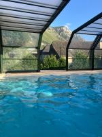 Bielle, pyrénées atlantiques 64260, appartement neuf 38m2 4 pers avec piscine - B&B