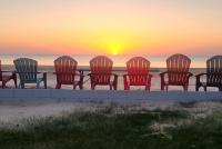 Lake Huron - 3 Bedroom, 2 Bath Lake Front Home (Sleeps 12) - Bed and Breakfast
