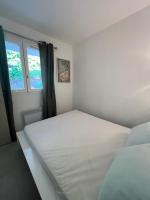 Appartement vue mer et piscine - B&B Saint-Raphaël