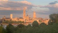B&B Anvers - Apartment Linkerover- City Centre & Cathedral view - Bed and Breakfast Anvers