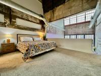 New renovated Loft in Old factory by Kings Island - Bed and Breakfast