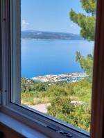 Charmy Apartments Petra with Pool - Chambres d’hôtes Makarska