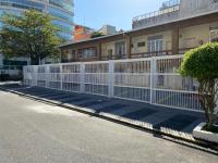 Apartamento Praia Enseada Guarujá Wilma - próximo da praia - com ar condicionado e vaga para carro - B&B Guarujá