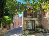 Vérité Maison de Lorgues village center- Charming 2 bed 2 bath oasis - B&B