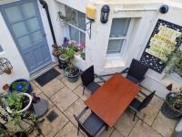 Unique seafront 2 bedroom 2 bathroom apartment - B&B Folkestone