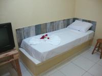 Basic Triple Room