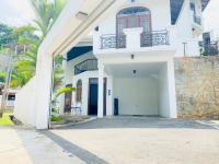 Skylight Villa - B&B
