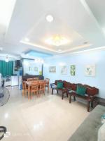 B&B Davao - Sam One Oasis Condo Behind SM Mall with WIFI & Pool - Bed and Breakfast Davao