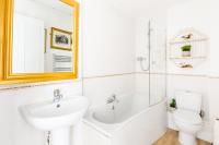 Apartment mit Balkon