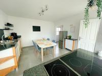 Bungalow am Kummerower See mit einem privaten Strand - B&B Sommersdorf