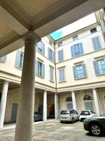 Nerino House, Elegante e tranquillo appartamento a 5 minuti dal Duomo - B&B Milan