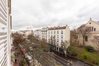 JO 2024 - Face au métro 13 - 26 m2 refait à neuf - B&B