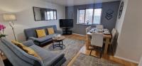 Modern 2 Bedroom Apartment - B&B
