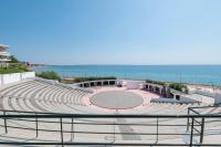 Marianthi Theatre by RentalsPro - Nea Moudania Halkidiki - Chambres d'hôtes Néa Moudhaniá