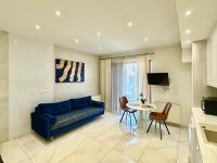Deluxe Apartment with Private Jacuzzi and Sauna