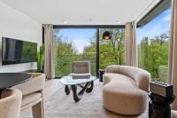 Stylish Downtown Escape with Comforts - B&B Lussemburgo