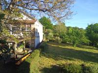 Lar A Rola El precio x una noche es para dia y medio Check in 9am Out 21pm - B&B Sabucedo