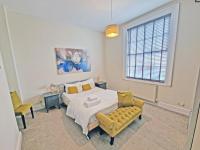 Canal Side 2 Bedroom Apartment - Ferienwohnung