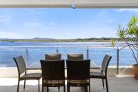 B&B Noosa Heads - Las Rias, Apartment 8 - Bed and Breakfast Noosa Heads